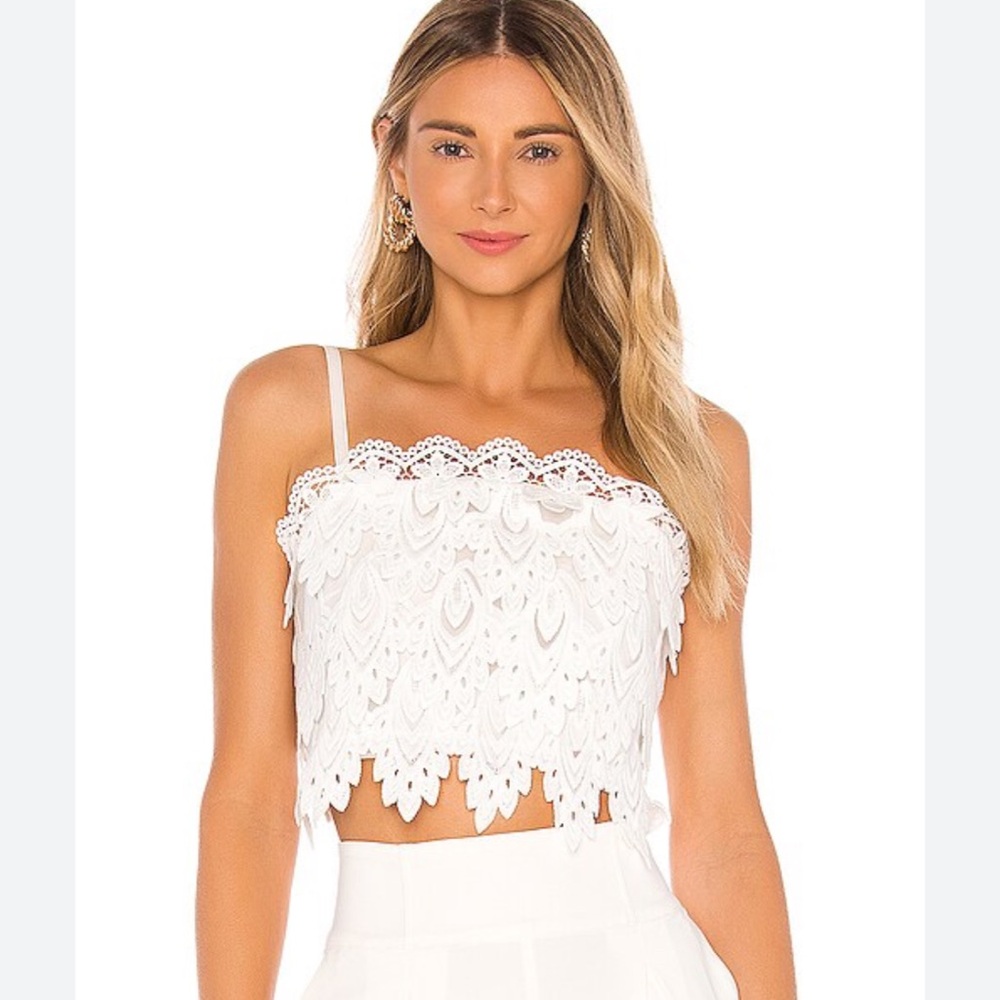 Harmonia Camisole in White
ELLIATT
Color:White
